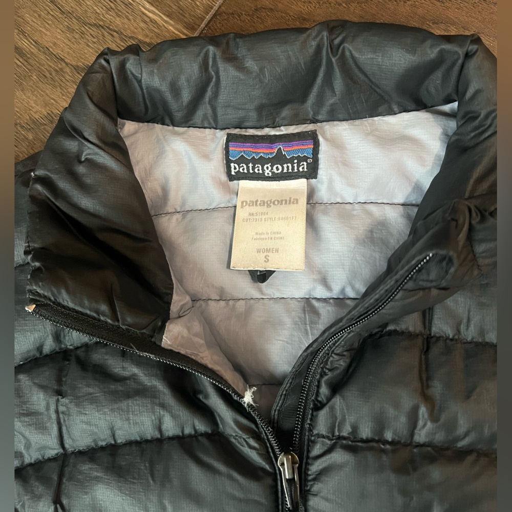 Patagonia duck down puffer coat - Picture 3 of 5